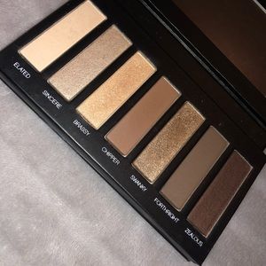 Younique Eye Shadow Palette 1